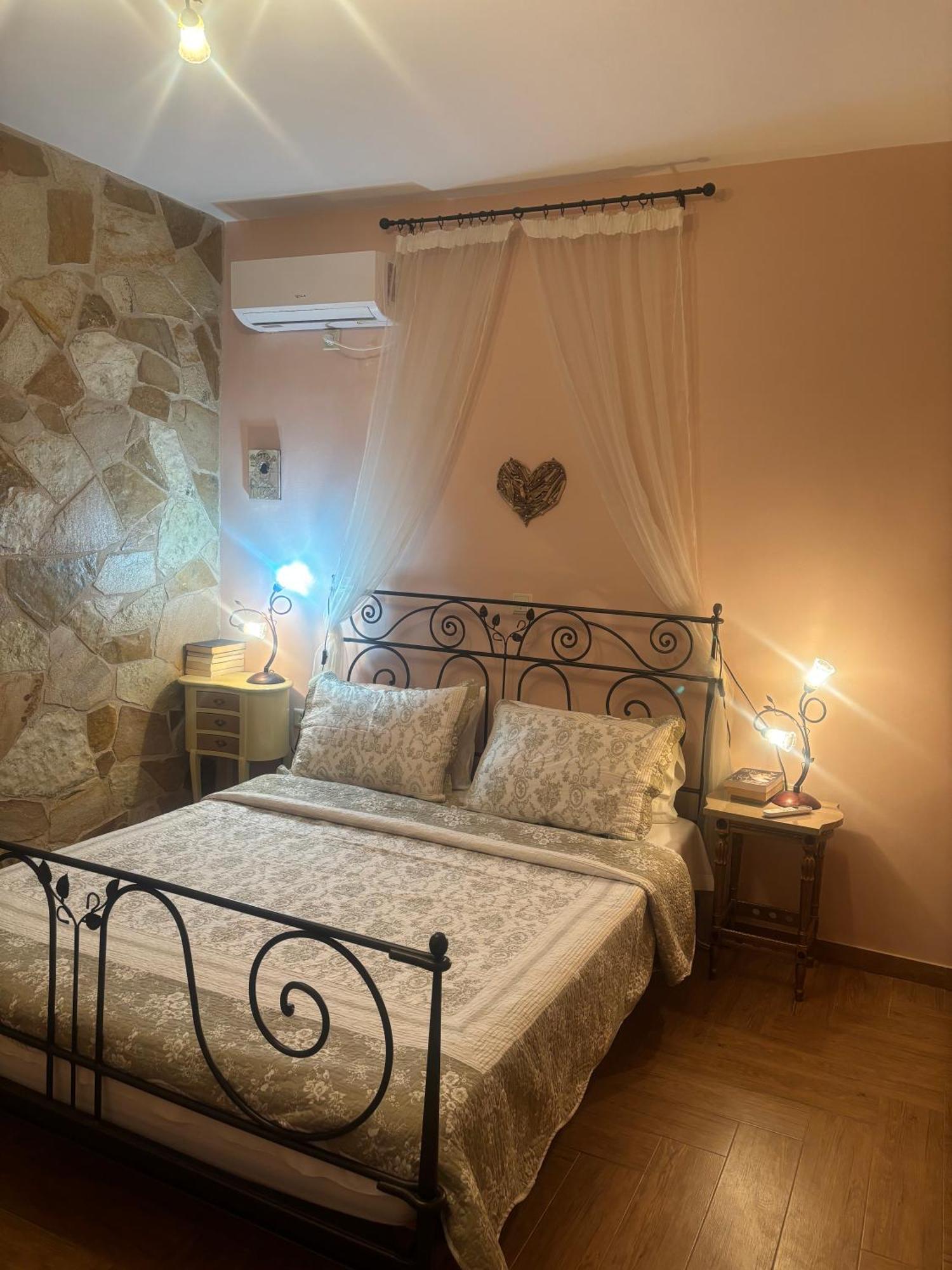 “villa Othon-leni” *