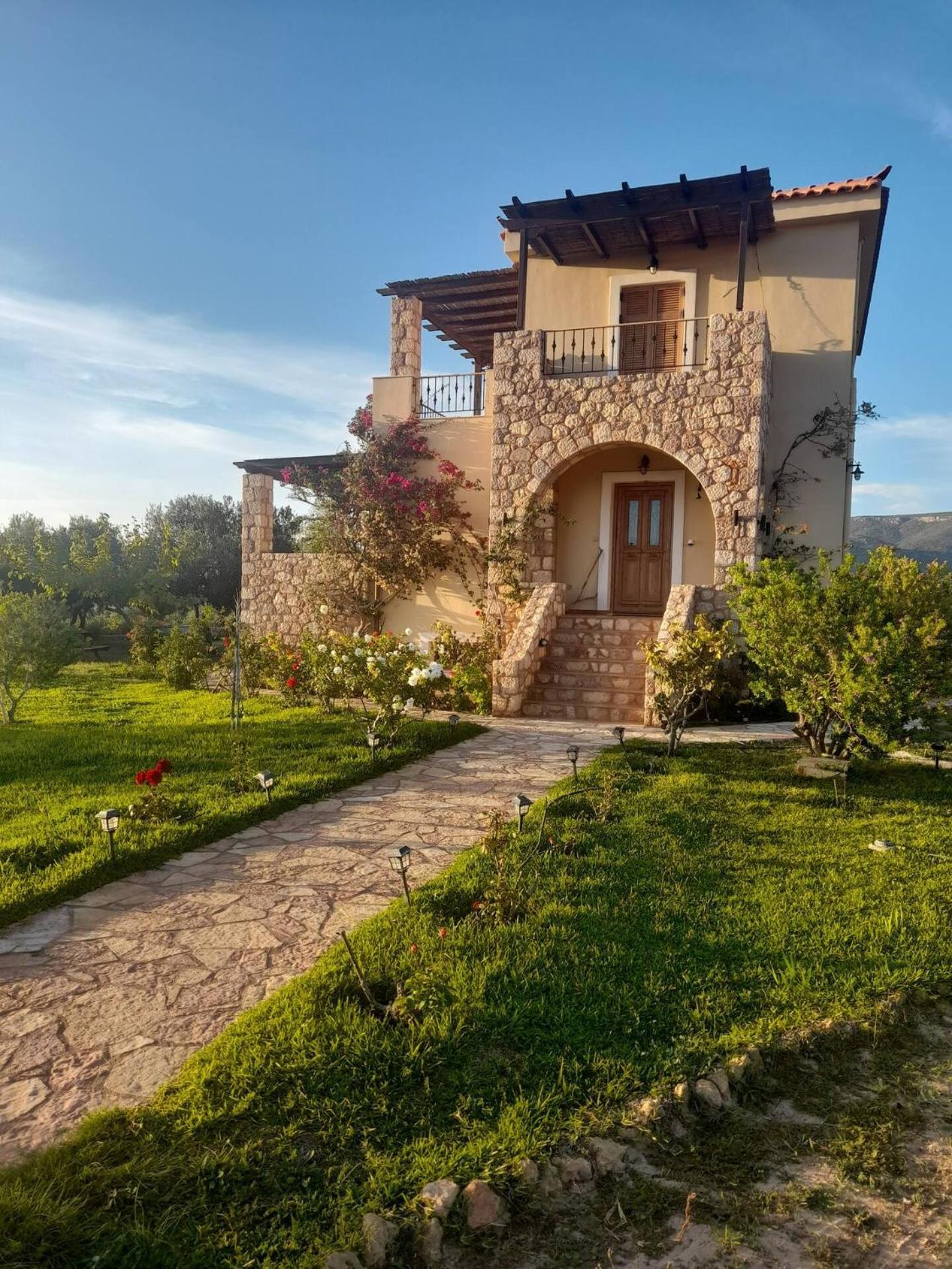 “villa Othon-leni” * Paralia Demonias