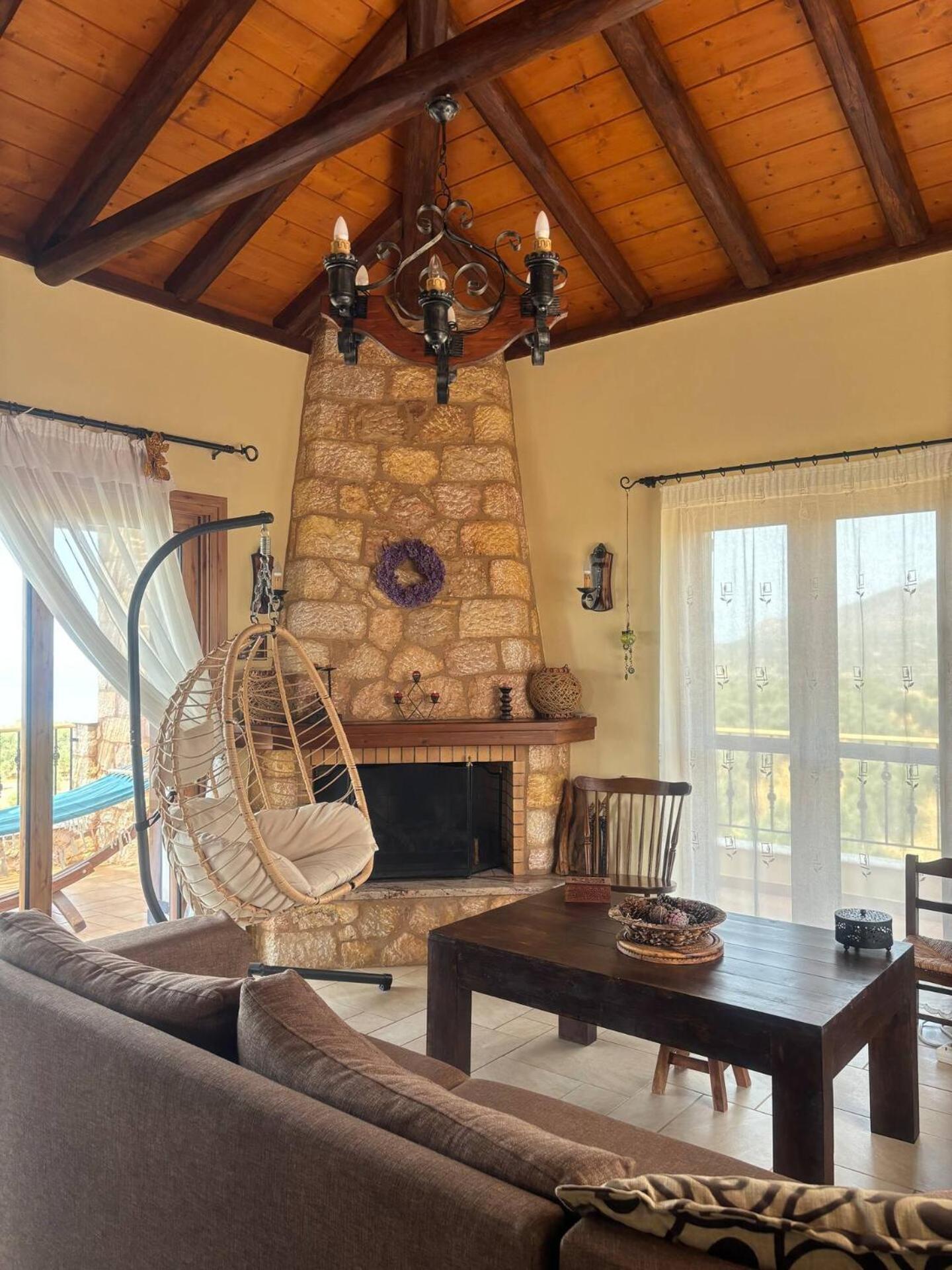 Villa “villa Othon-leni” *