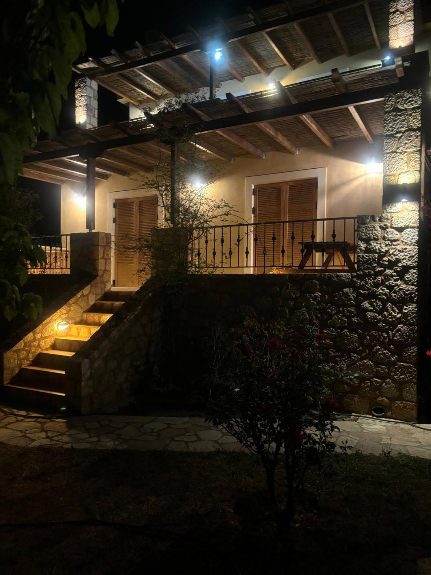 “villa Othon-leni” *
