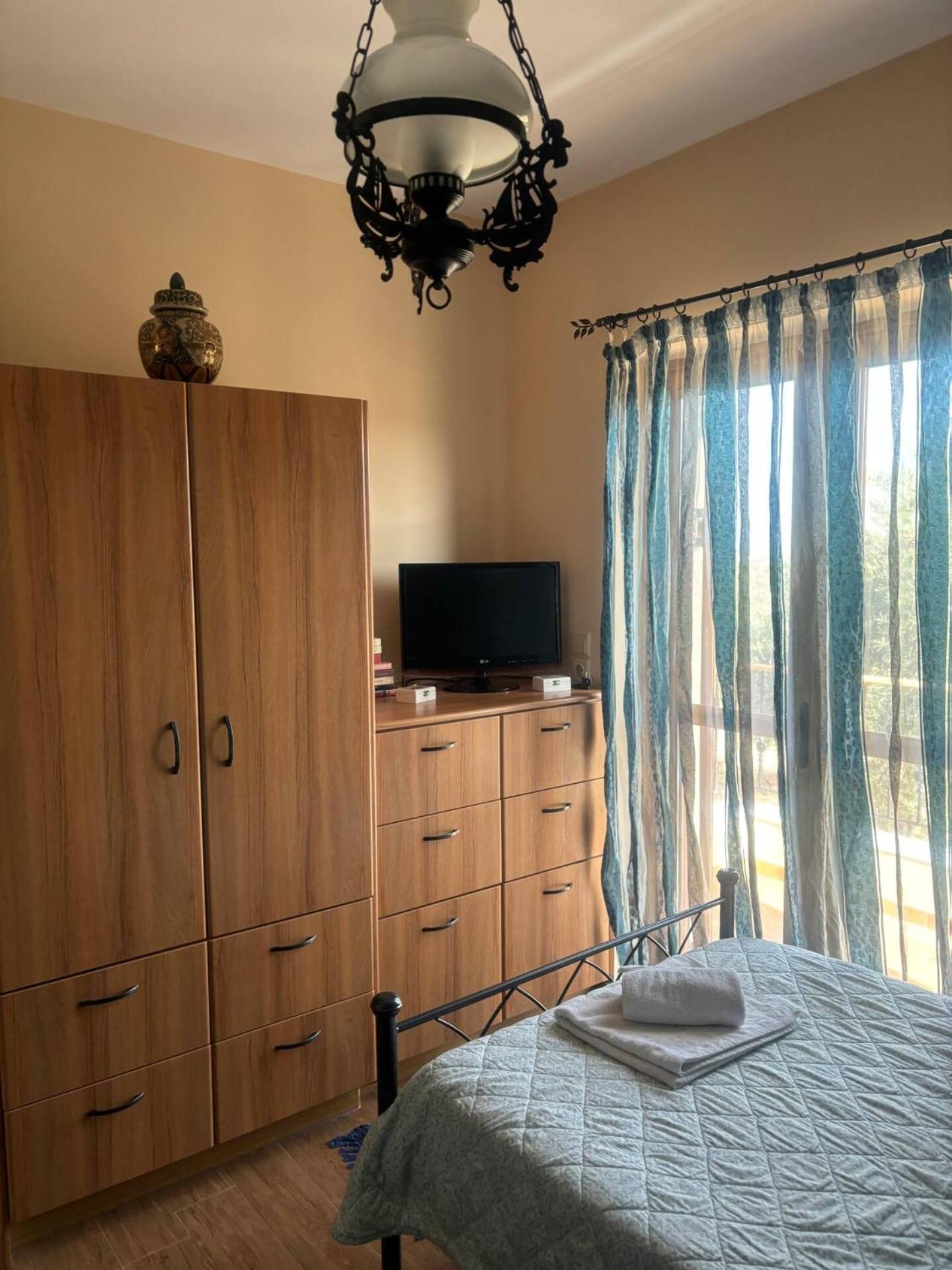 Villa “villa Othon-leni”