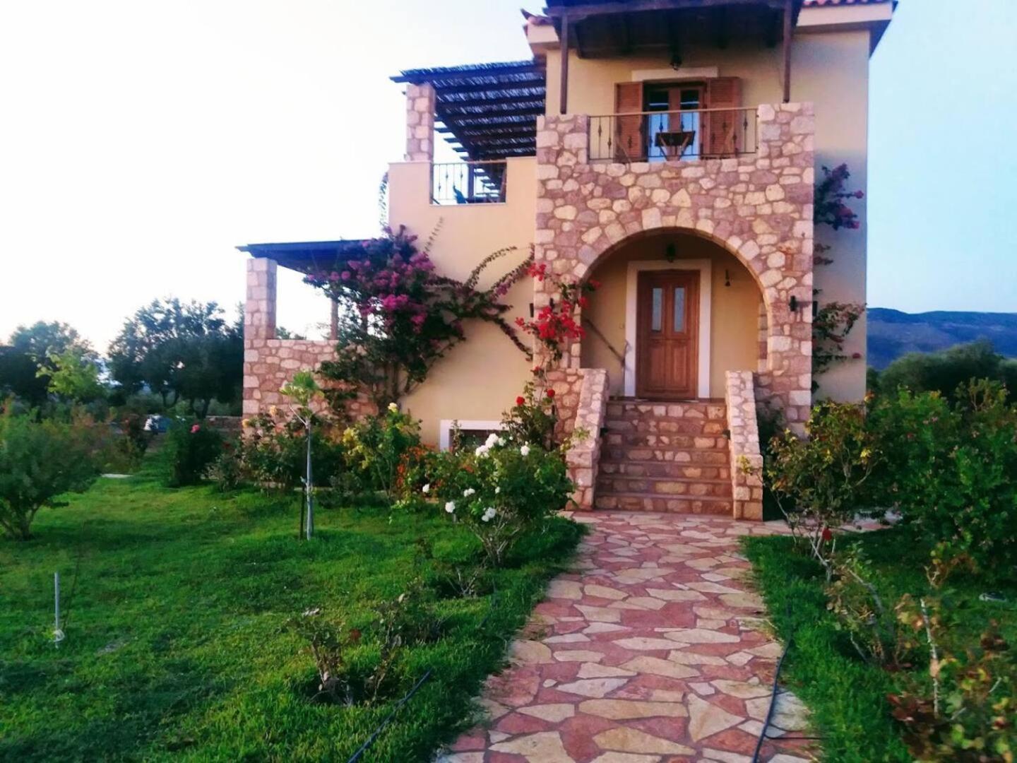 “villa Othon-leni” Villa Paralia Demonias